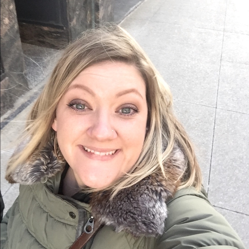 Meet your Posher, Leah